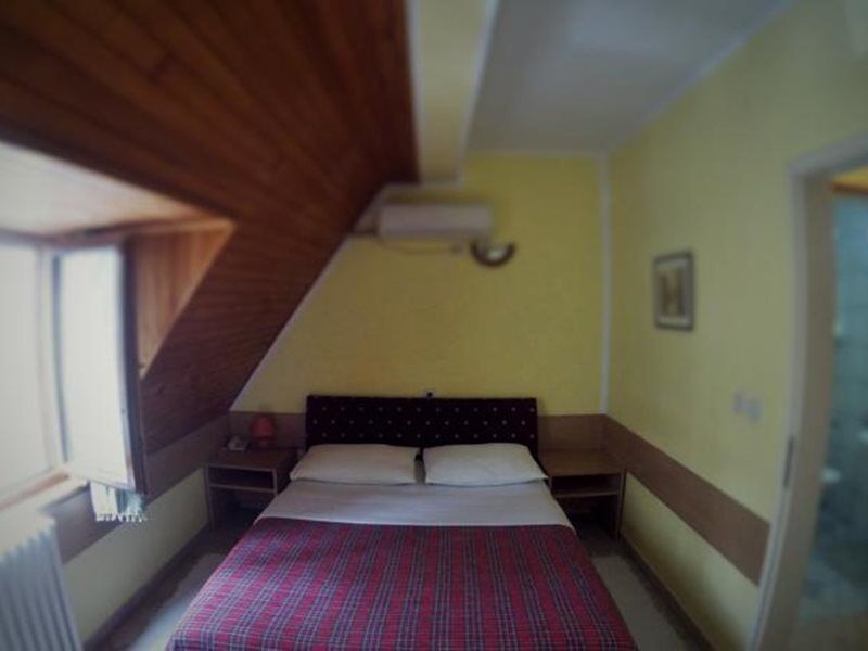 B&B Villa Evandjelina Sremska Kamenica Exterior photo